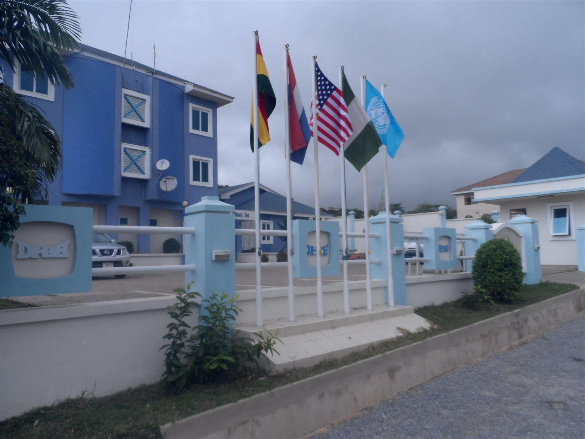 De Holiday Beach Hotel Kokrobite Dış mekan fotoğraf