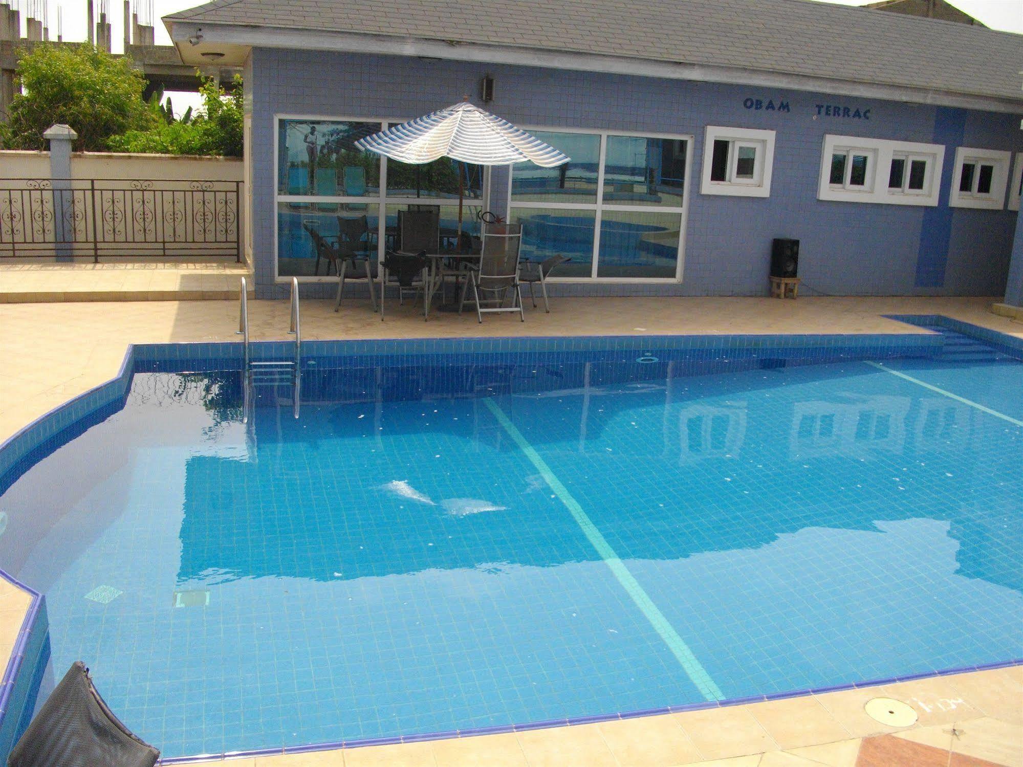 De Holiday Beach Hotel Kokrobite Dış mekan fotoğraf