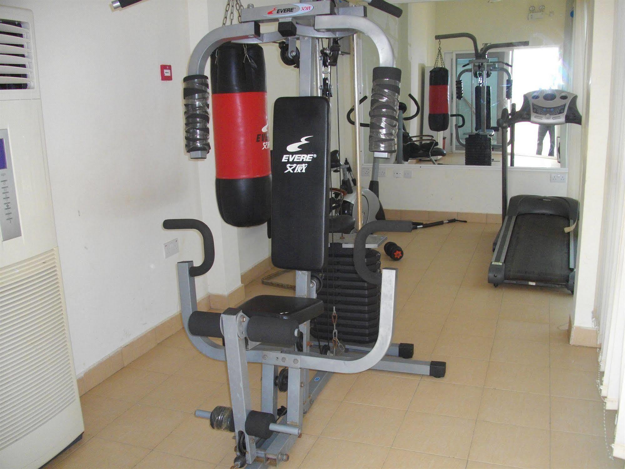 De Holiday Beach Hotel Kokrobite Dış mekan fotoğraf