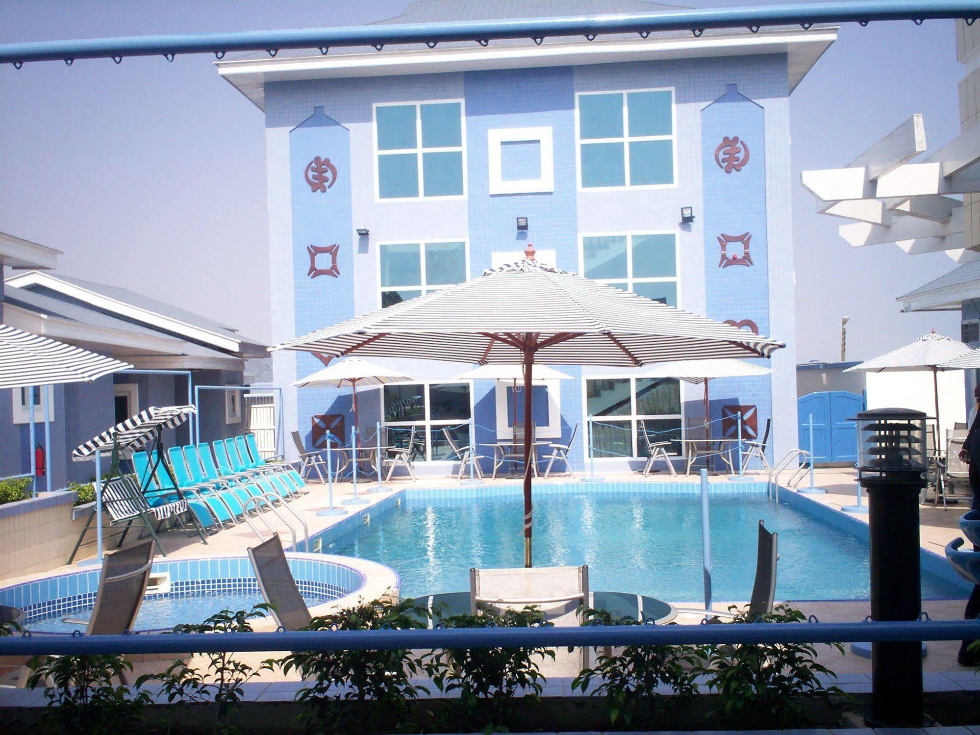 De Holiday Beach Hotel Kokrobite Dış mekan fotoğraf
